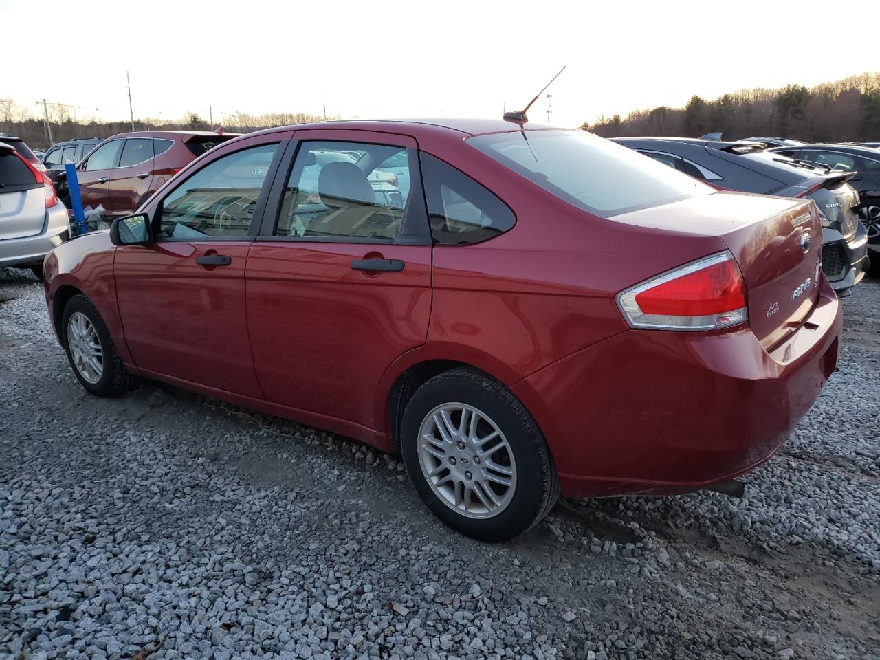 Изображение 2 2011 FORD FOCUS SE 2011 с VIN 1FAHP3FN5BW186093