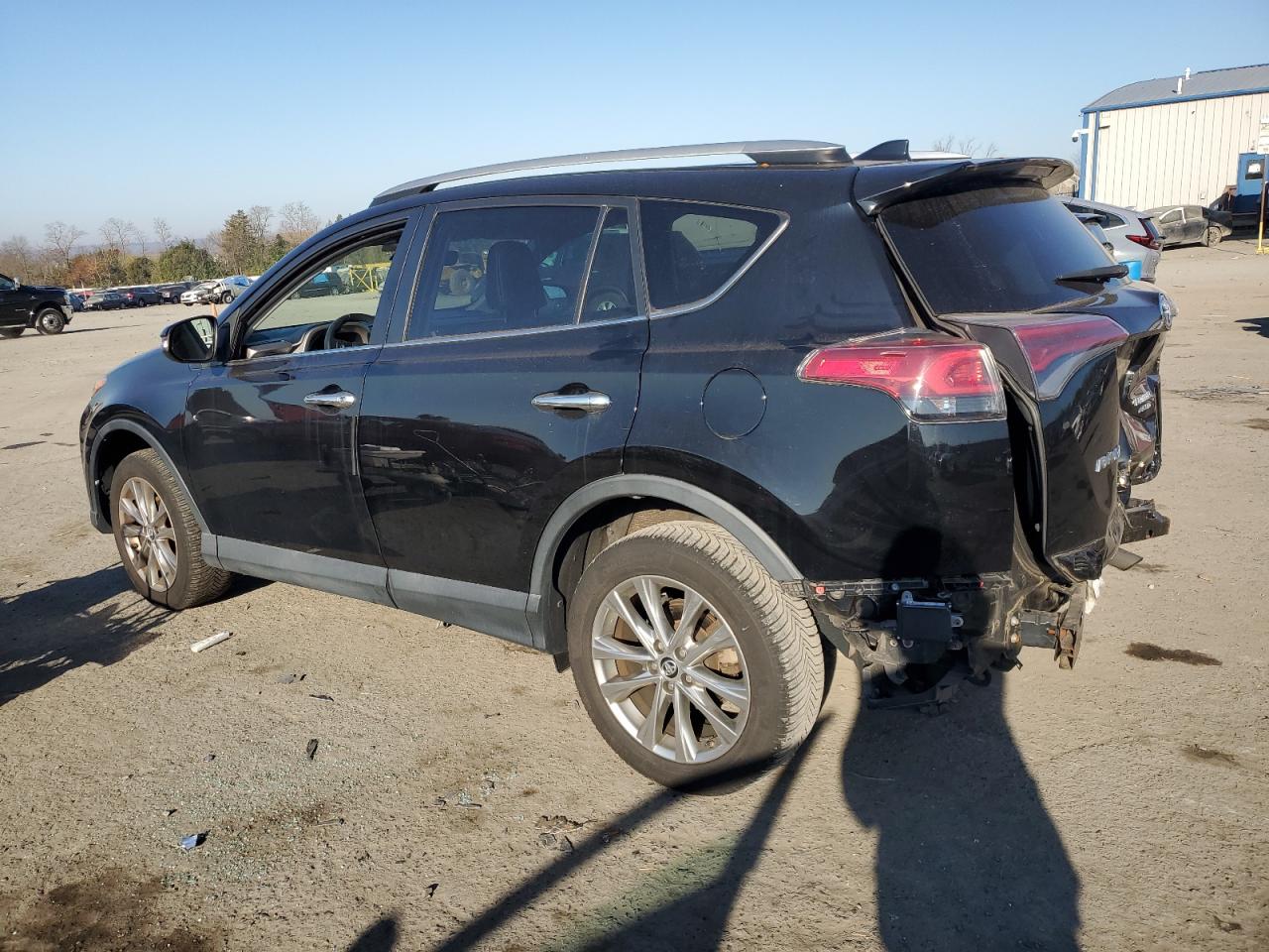 Image 2 of 2016 TOYOTA RAV4 LIMITED 2016 with VIN 2T3DFREV0GW412062