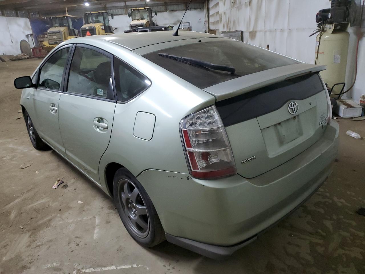 Изображение 2 2008 TOYOTA PRIUS  2008 с VIN JTDKB20U183401746