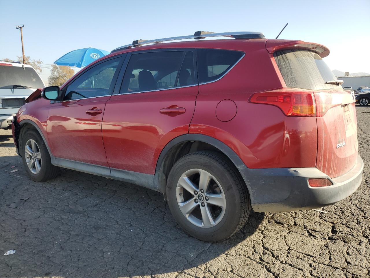 Изображение 2 2015 TOYOTA RAV4 XLE 2015 с VIN 2T3WFREV3FW183271