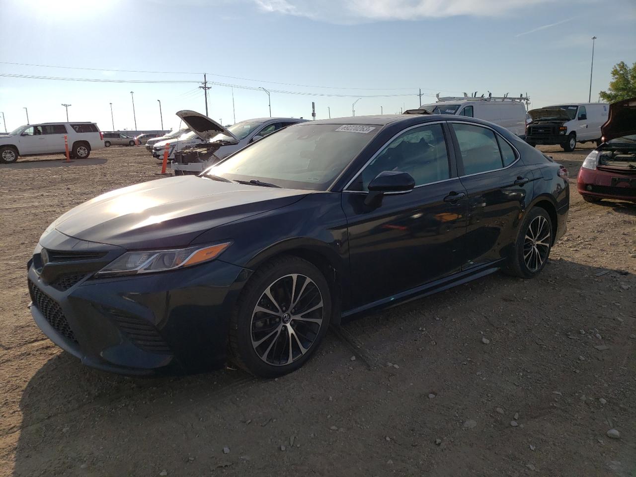 Obraz 1 z 2018 TOYOTA CAMRY L 2018 z VIN 4T1B11HK2JU570783