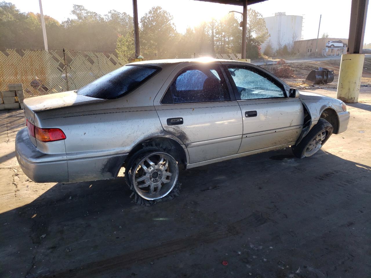 Obraz 3 z 2001 TOYOTA CAMRY CE 2001 z VIN 4T1BG22K61U833726