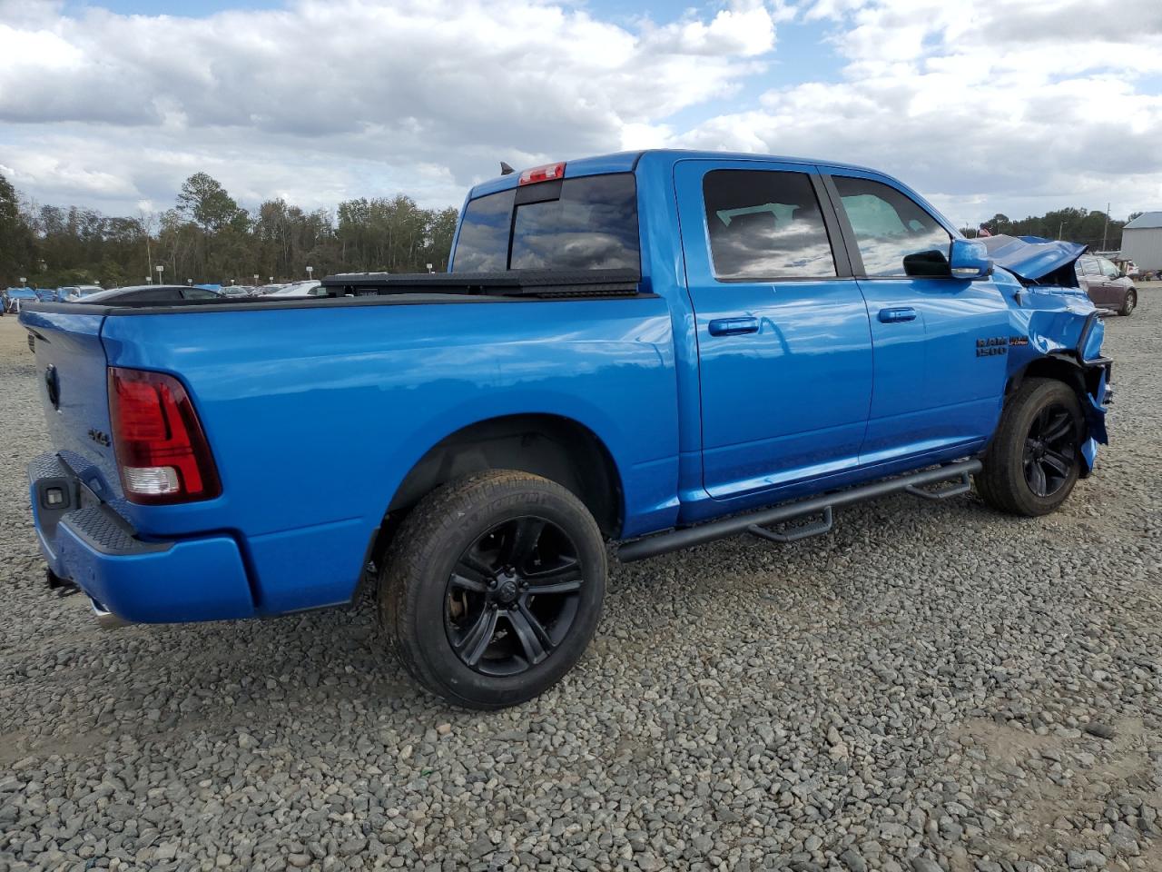 Obraz 3 z 2018 RAM 1500 SPORT 2018 z VIN 1C6RR7MT4JS223858