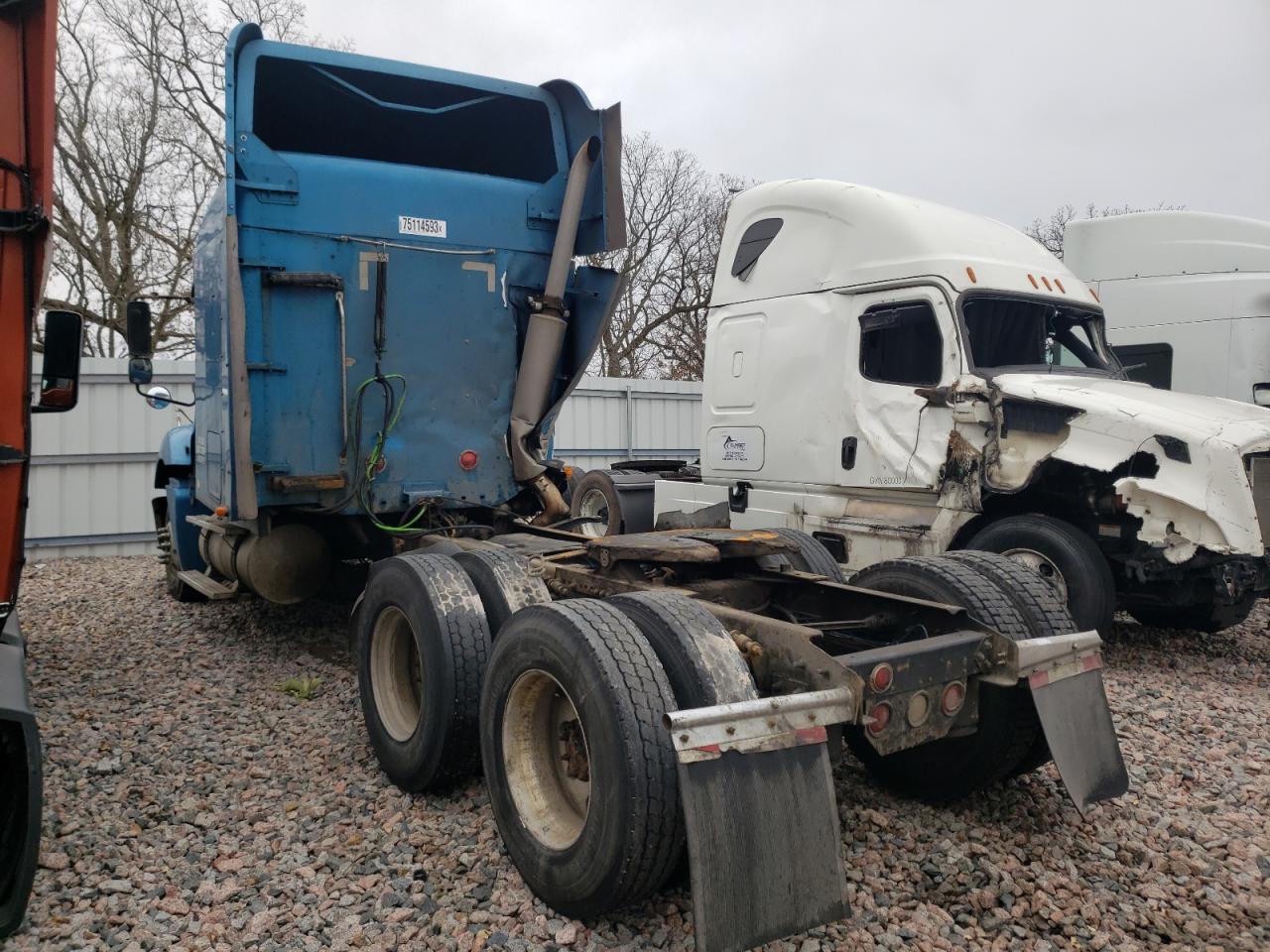 Изображение 3 2003 FREIGHTLINER CONVENTIONAL COLUMBIA 2003 с VIN 1FUJA6CG13LK75613