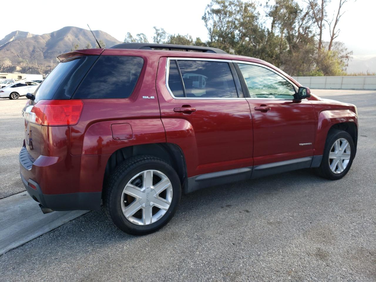 Image 3 of 2010 GMC TERRAIN SLE 2010 with VIN 2CTFLDEY3A6337654