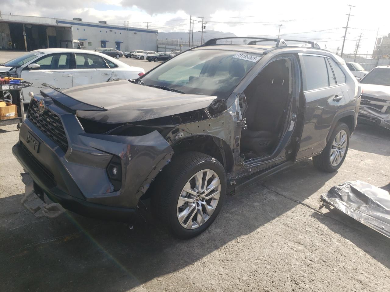 2023 TOYOTA RAV4 XLE PREMIUM 2023 image