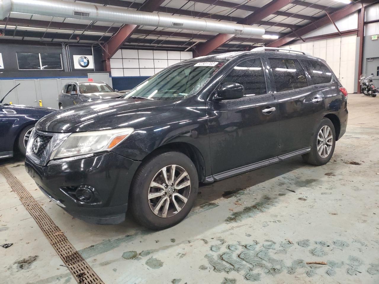 Изображение 1 2014 NISSAN PATHFINDER S 2014 с VIN 5N1AR2MMXEC690411