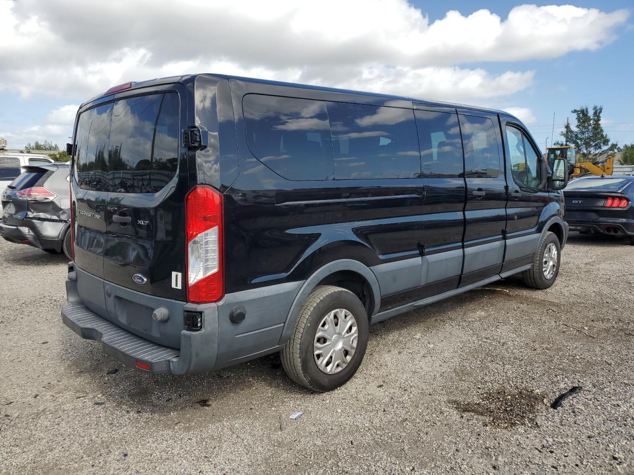 Image 3 of Ford Transit T-350 2018 with VIN 1FBZX2ZM1JKA56124