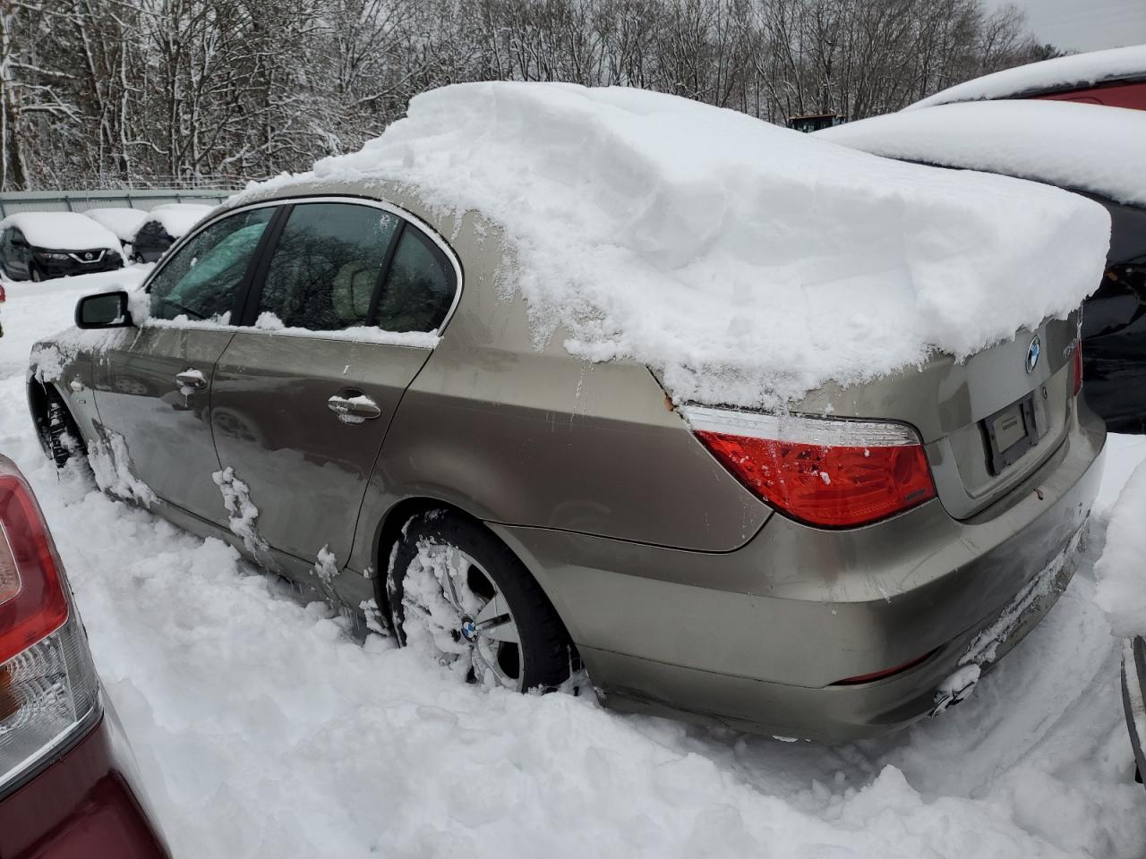Изображение 2 2009 BMW 528 XI 2009 с VIN WBANV13529C153685