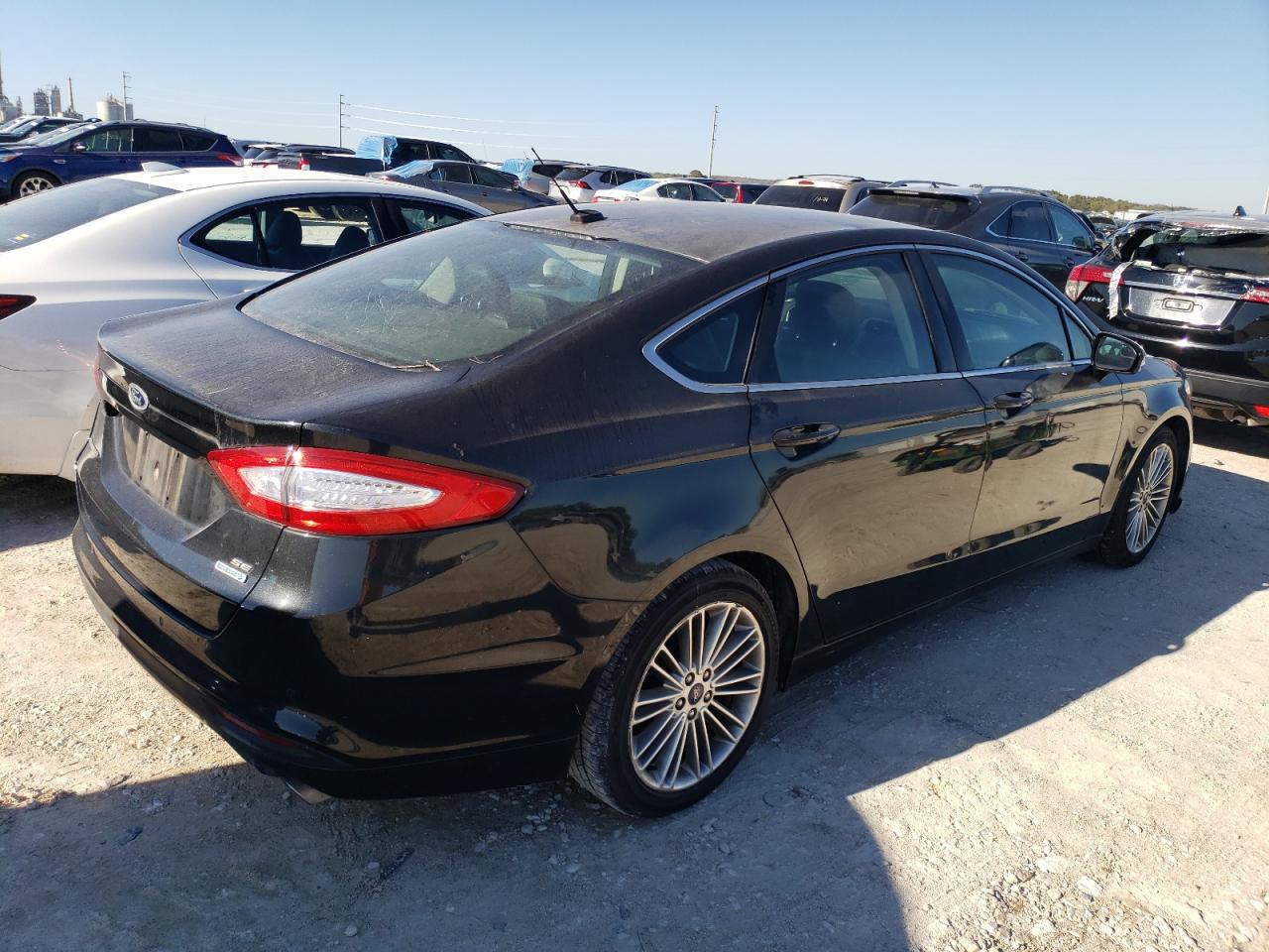 Image 3 of 2015 FORD FUSION SE 2015 with VIN 3FA6P0HD4FR136627