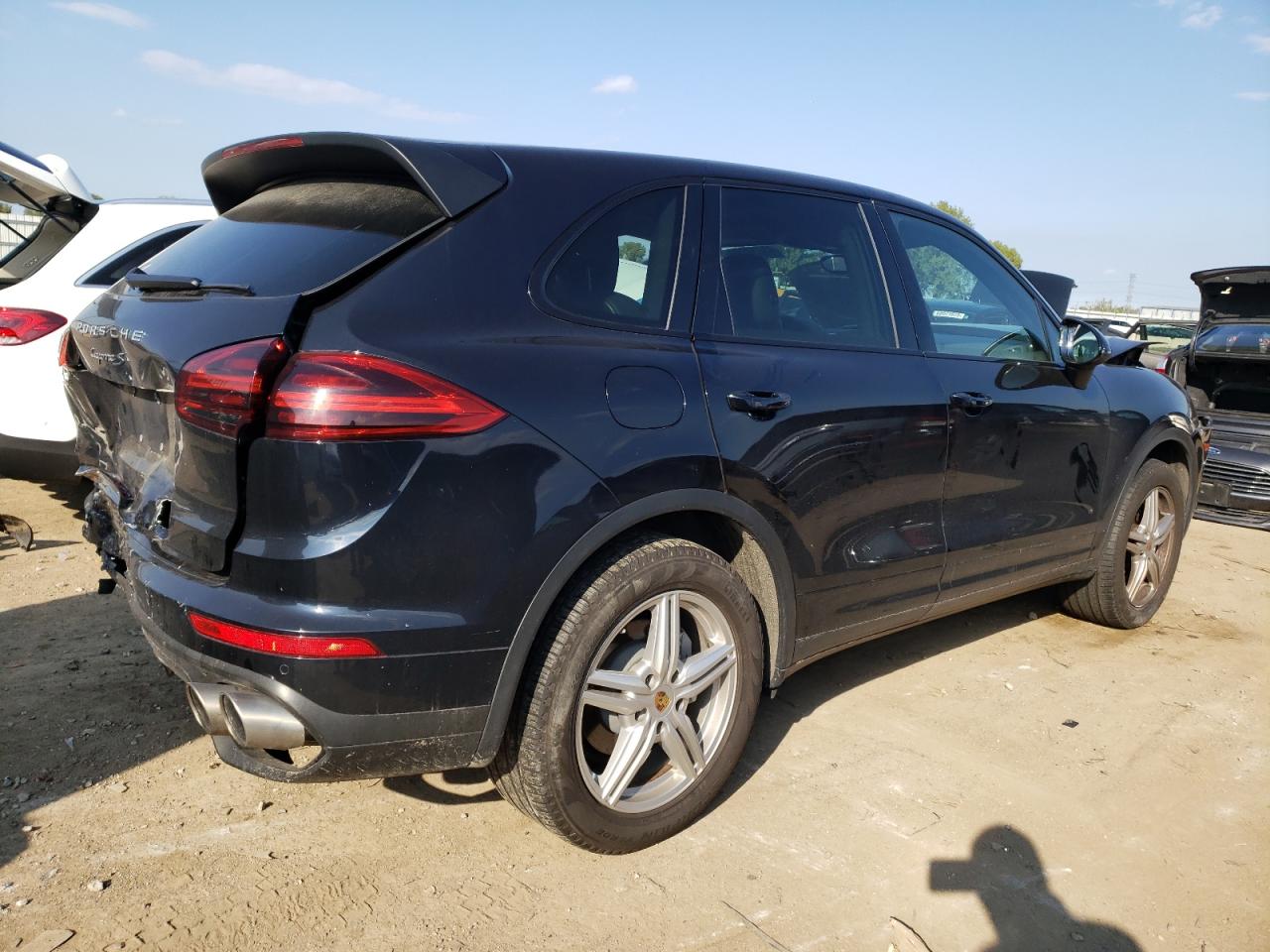 Изображение 3 2016 PORSCHE CAYENNE S 2016 с VIN WP1AB2A24GLA96037