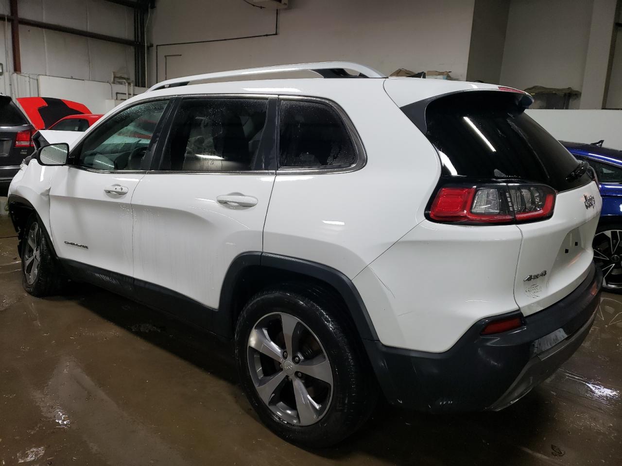 Image 2 of 2019 JEEP CHEROKEE LIMITED 2019 with VIN 1C4PJMDX2KD105029