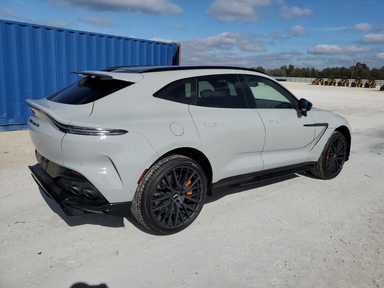 Изображение 3 2023 ASTON MARTIN DBX 707 2023 с VIN SD7VUJBW7PTV08704