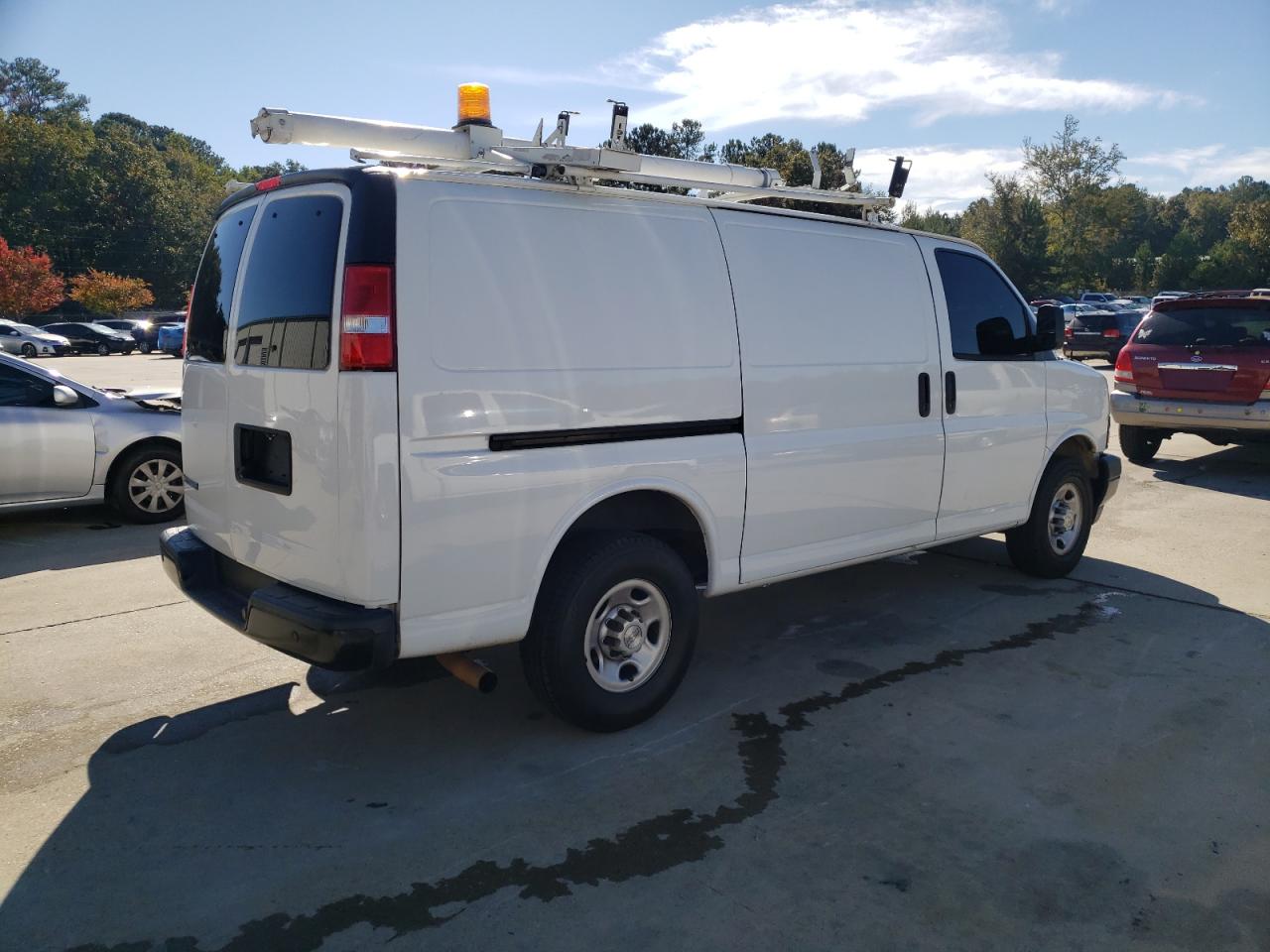 Image 3 of 2019 CHEVROLET EXPRESS G2500  2019 with VIN 1GCWGAFG5K1183196