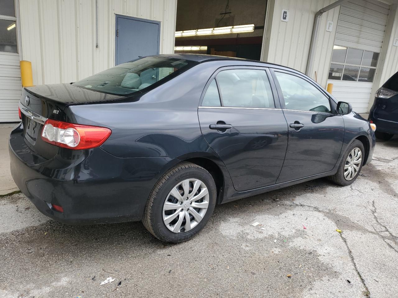 Изображение 3 2013 TOYOTA COROLLA BASE 2013 с VIN 5YFBU4EE6DP145595