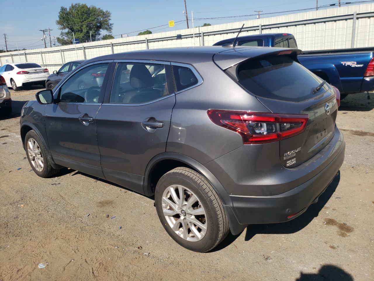 Изображение 2 2020 NISSAN ROGUE SPORT S 2020 с VIN JN1BJ1CV4LW279914