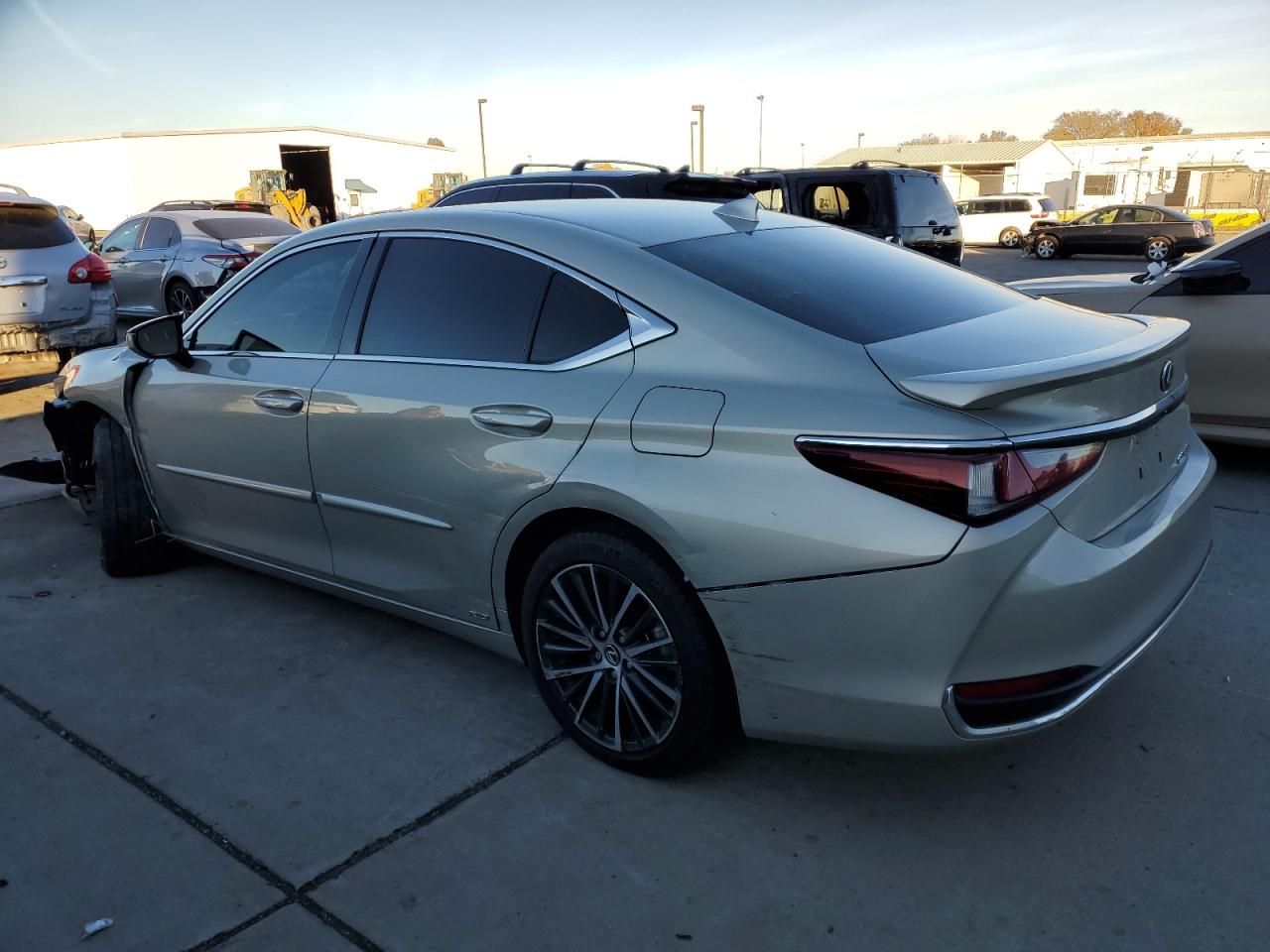 Image 2 of 2022 LEXUS ES 300H BASE 2022 with VIN 58ADA1C13NU015640