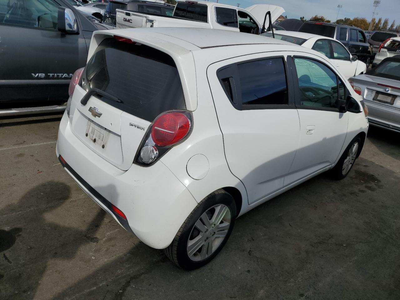 Image 3 of 2014 CHEVROLET SPARK 1LT 2014 with VIN KL8CD6S98EC551114