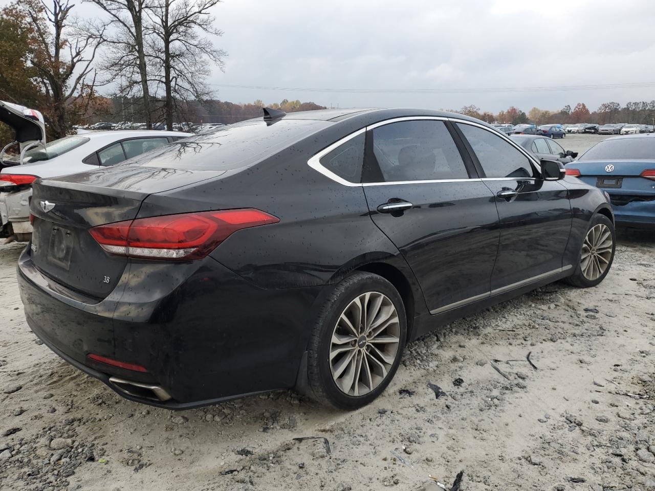 Image 3 of 2015 HYUNDAI GENESIS 3.8L 2015 with VIN KMHGN4JE4FU055033
