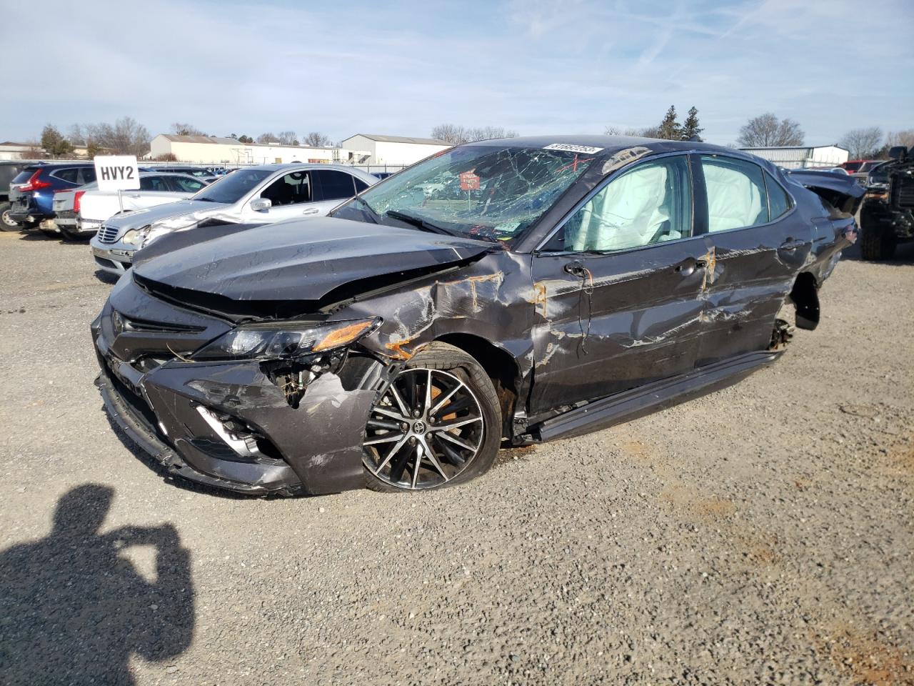 Image 1 of 2022 TOYOTA CAMRY SE 2022 with VIN 4T1G11AK7NU682307
