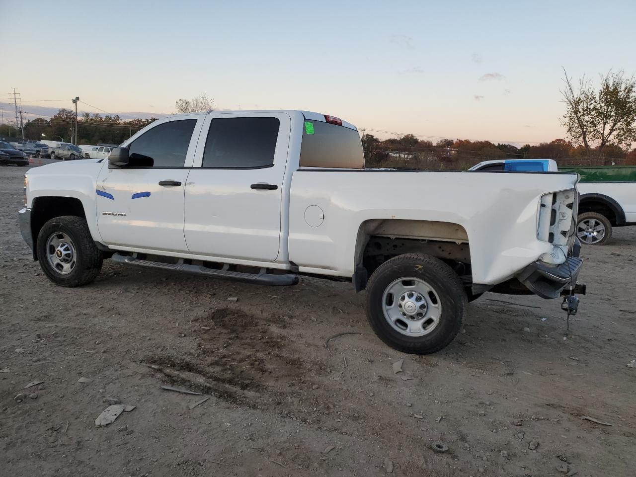 Image 2 of 2016 CHEVROLET SILVERADO K2500 HEAVY DUTY 2016 with VIN 1GC1KUEG8GF170545
