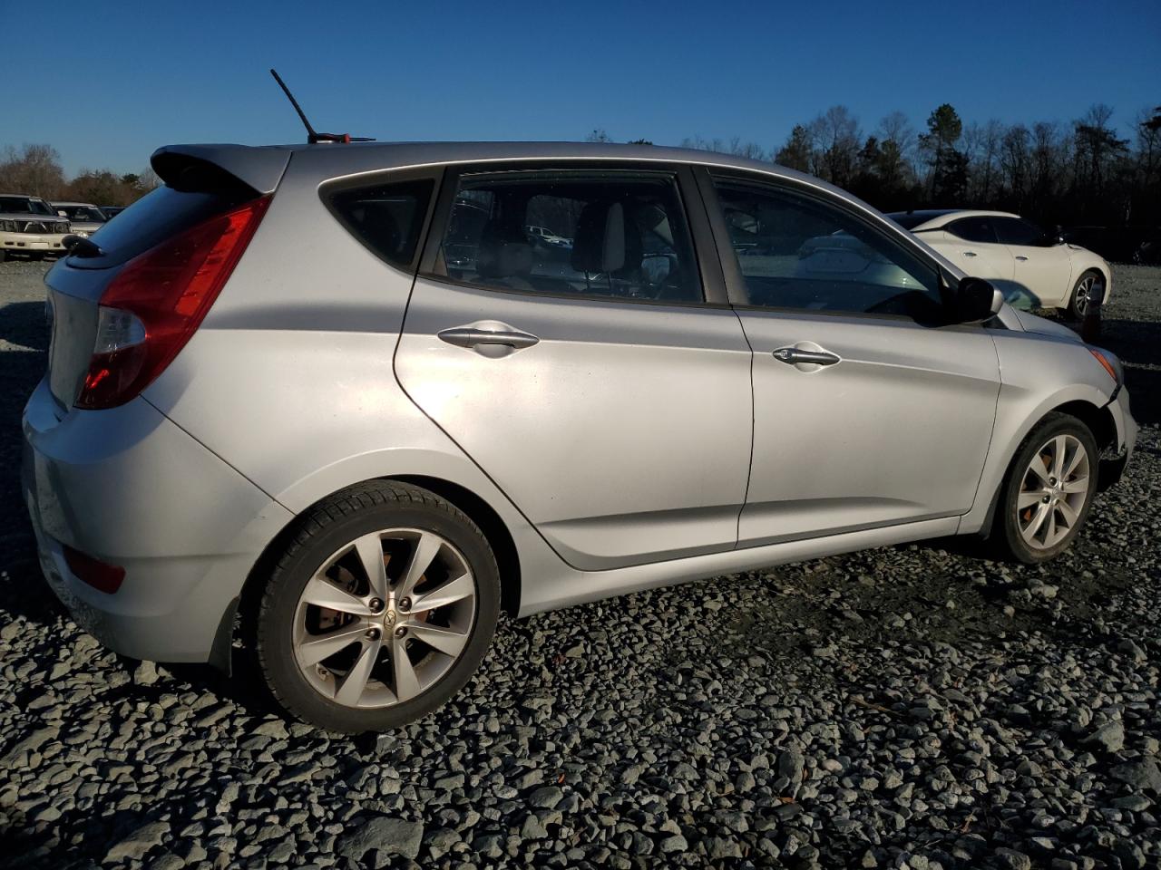 Image 3 of 2012 HYUNDAI ACCENT GLS 2012 with VIN KMHCU5AE8CU050176