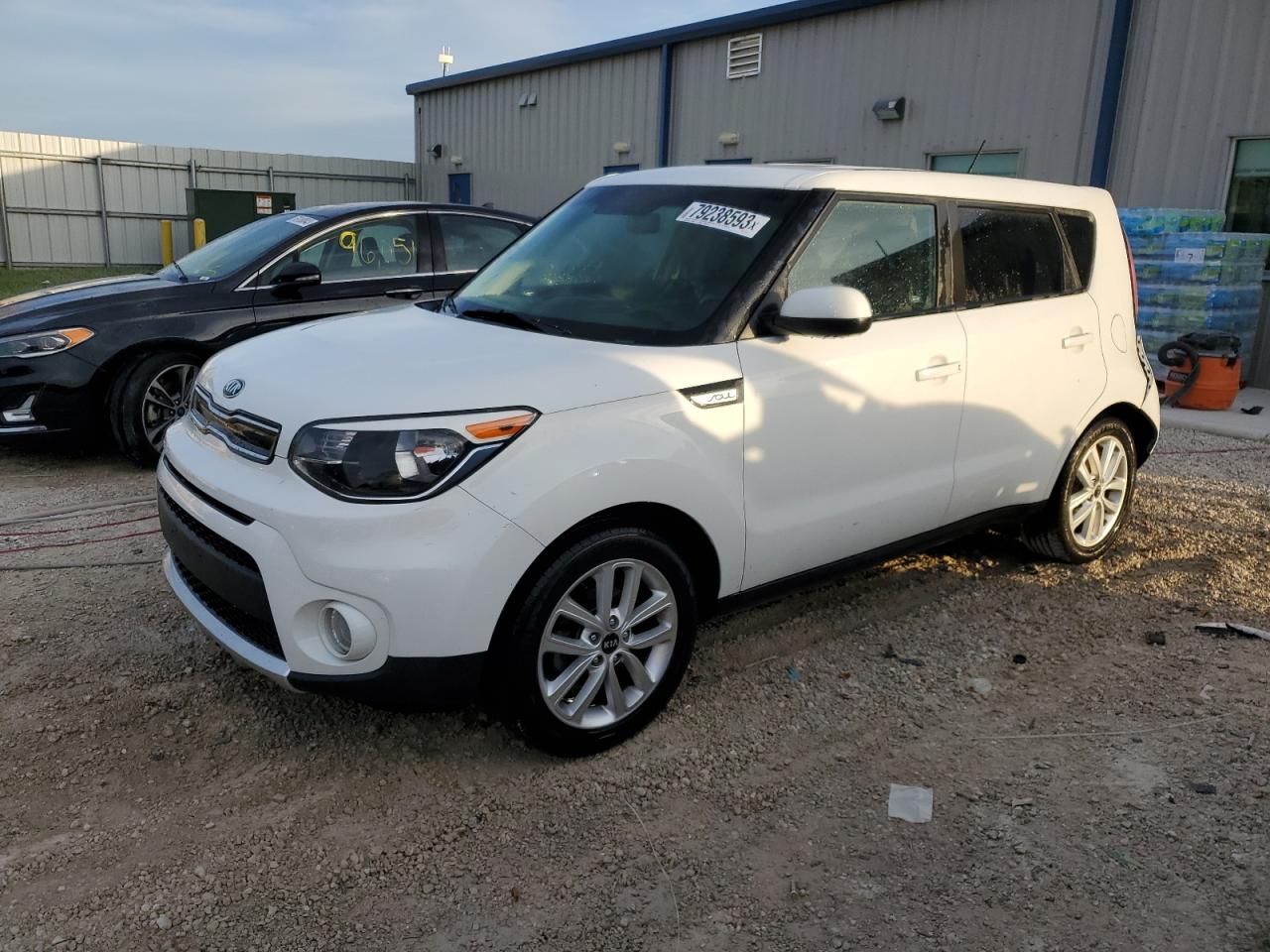 Изображение 2017 KIA SOUL + 2017