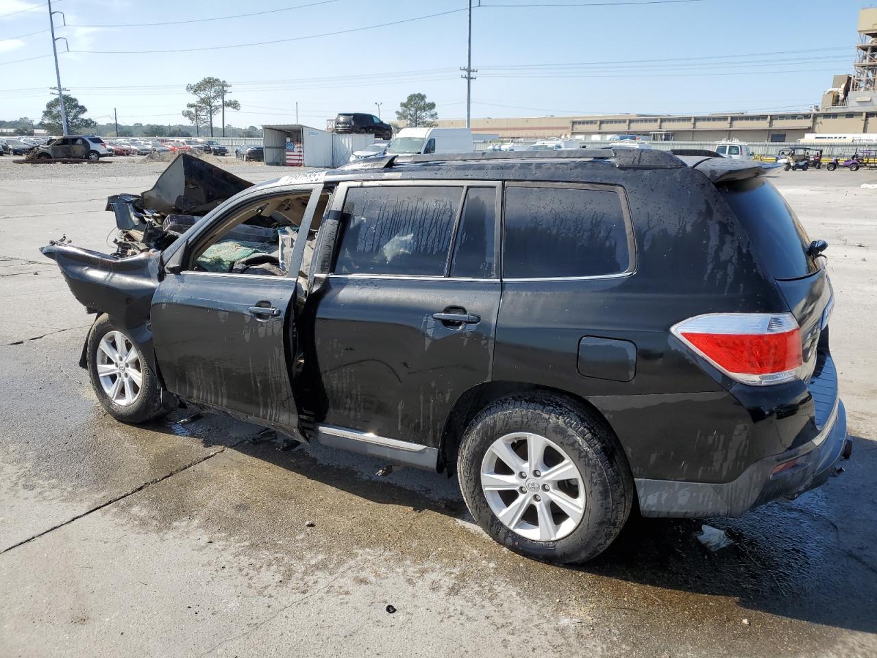 Изображение 2 2013 TOYOTA HIGHLANDER BASE 2013 с VIN 5TDZK3EH6DS120678