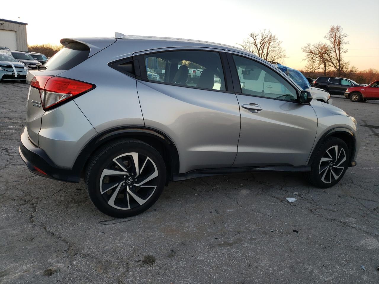 Obraz 3 z 2019 HONDA HR-V SPORT 2019 z VIN 3CZRU6H11KG703398