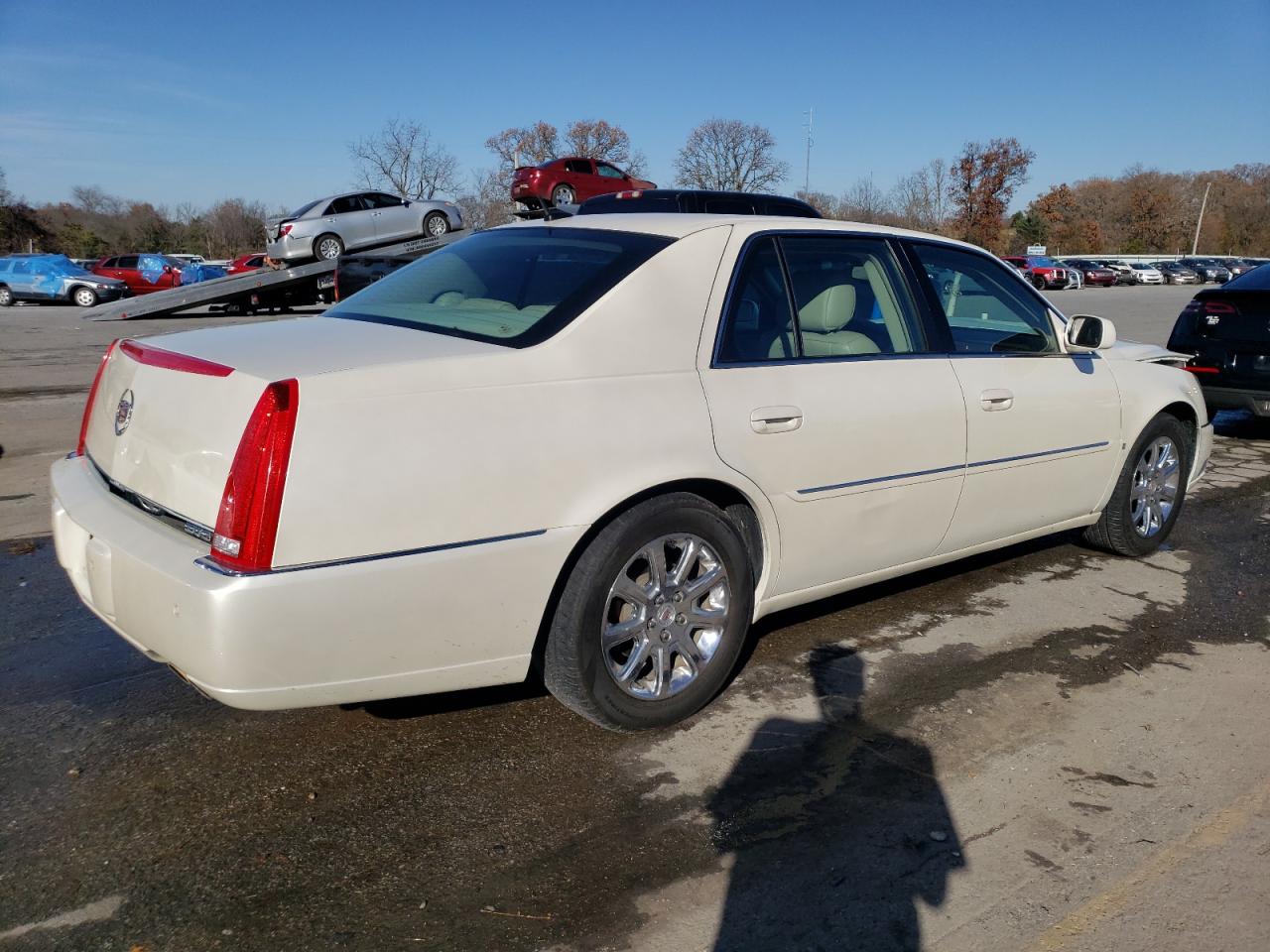 Obraz 3 z 2008 CADILLAC DTS  2008 z VIN 1G6KD57Y78U211080