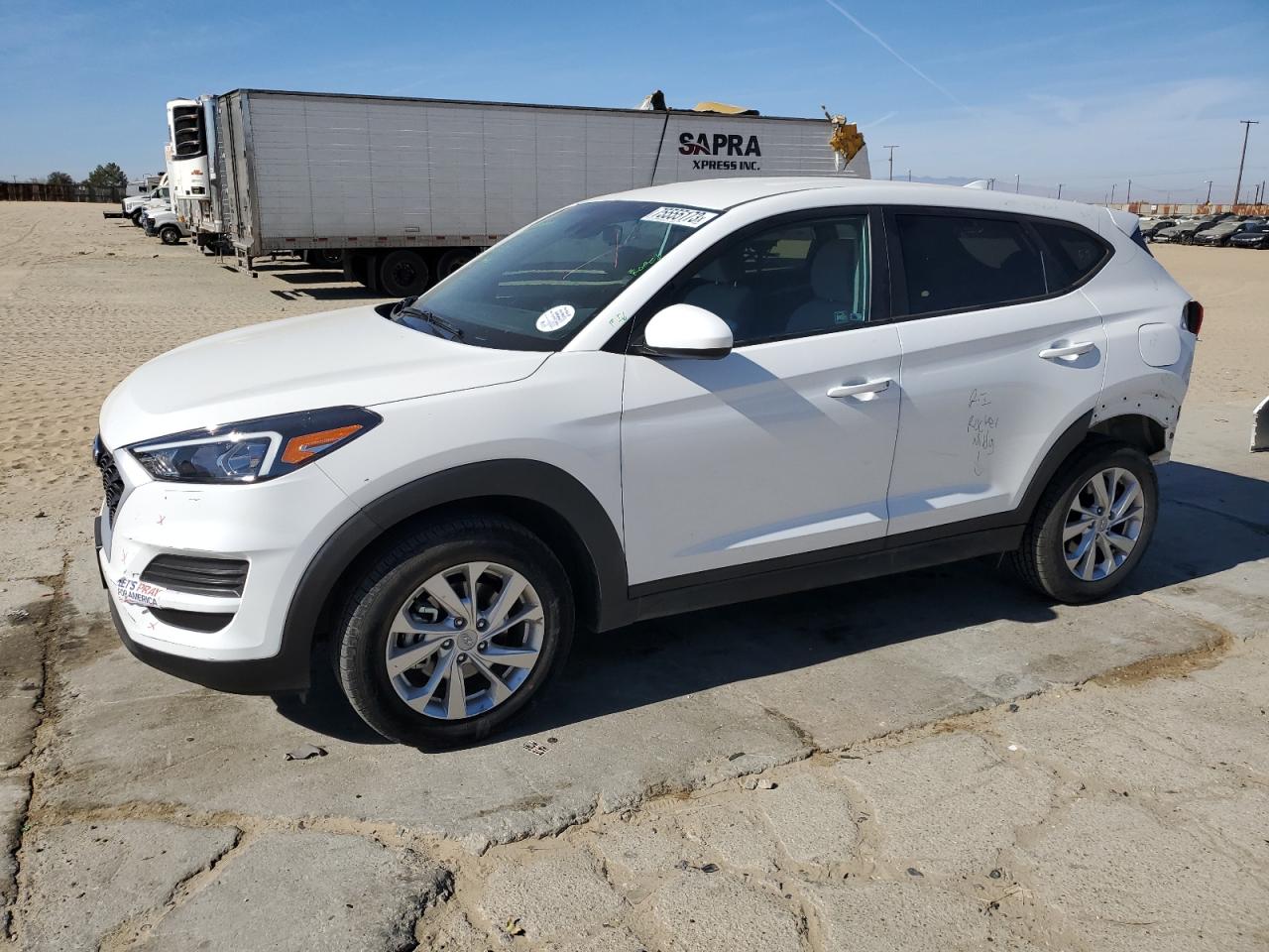 Image 1 of 2019 HYUNDAI TUCSON SE 2019 with VIN KM8J23A47KU854248