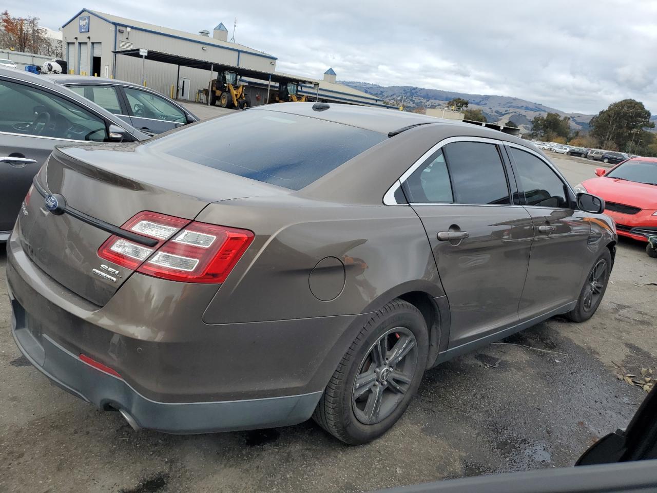 Image 3 of 2015 FORD TAURUS SEL 2015 with VIN 1FAHP2E8XFG176147