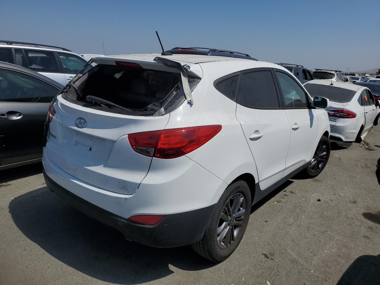 Изображение 3 2015 HYUNDAI TUCSON GLS 2015 с VIN KM8JT3AF1FU099036