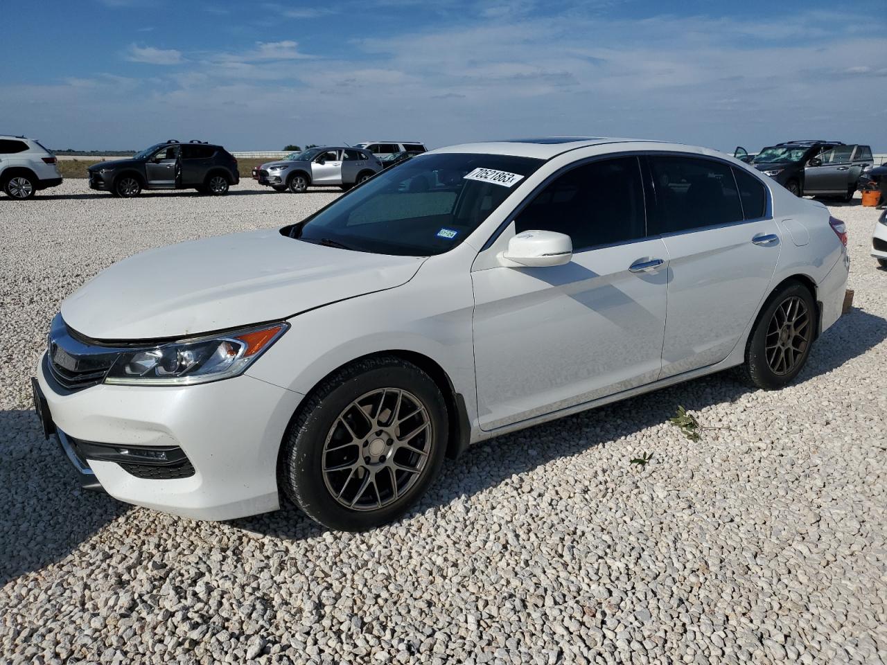 Image 1 of 2016 HONDA ACCORD EXL 2016 with VIN 1HGCR3F88GA035604