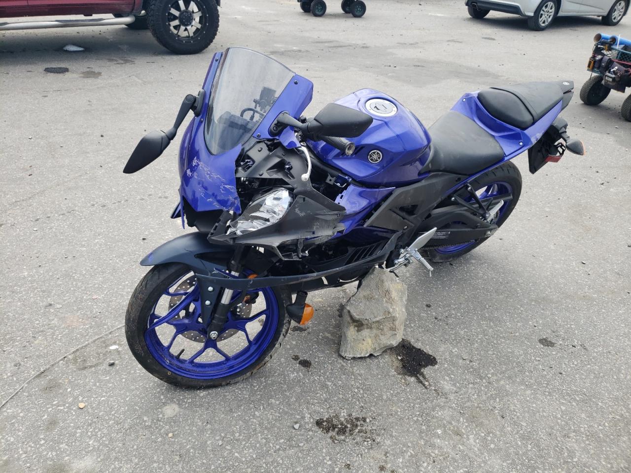 Изображение 2 Yamaha Yzfr3 A 2023 с VIN MH3RH18Y1PK010424