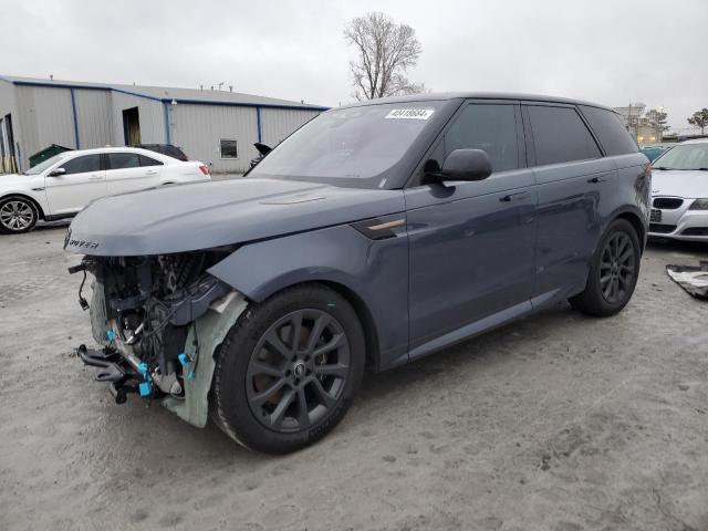 Obraz 1 z 2023 LAND ROVER RANGE ROVER SPORT DYNAMIC SE 2023 z VIN SAL1L9FU8PA112889