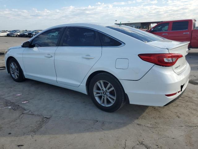Obraz 2 z 2015 HYUNDAI SONATA SE 2015 z VIN 5NPE24AF4FH210638