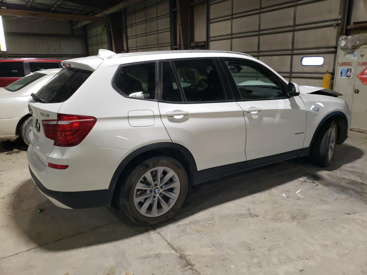 Изображение 3 2016 BMW X3 XDRIVE28I 2016 с VIN 5UXWX9C50G0D66912