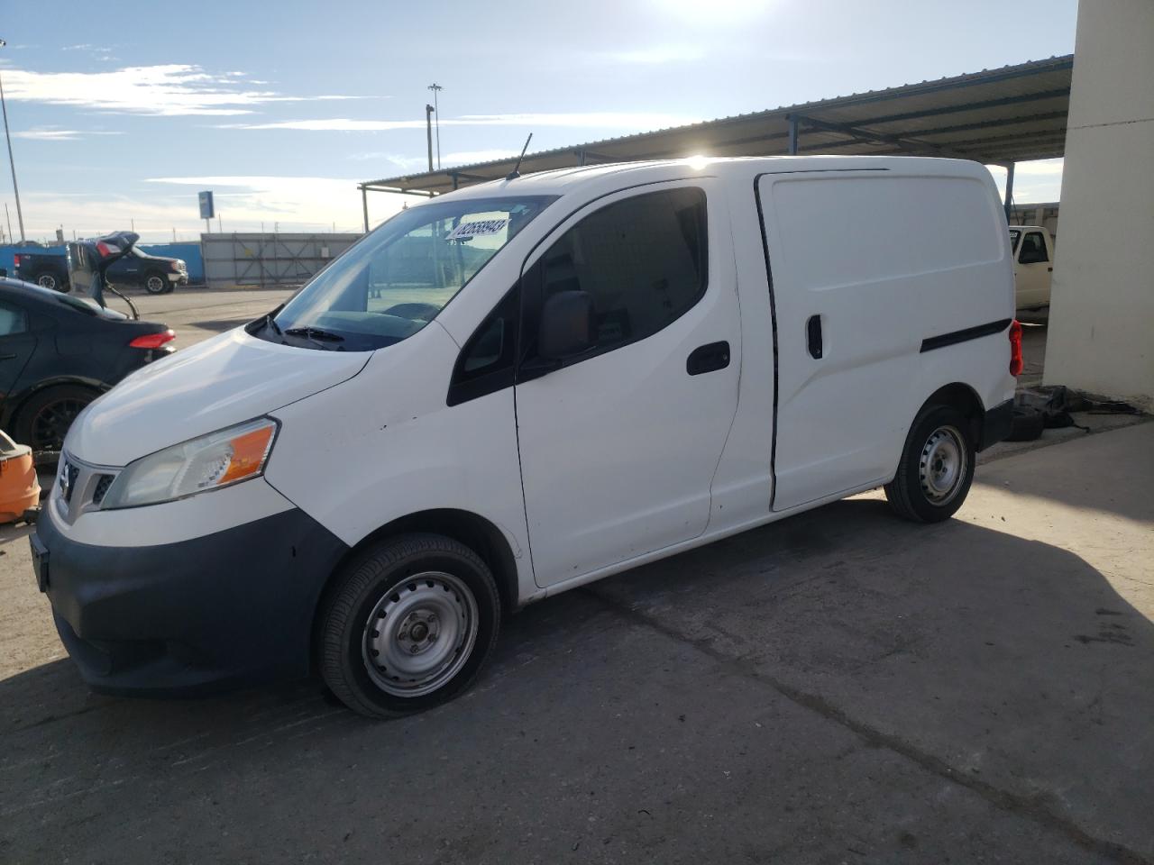 Изображение 1 2015 NISSAN NV200 2.5S 2015 с VIN 3N6CM0KN8FK714757
