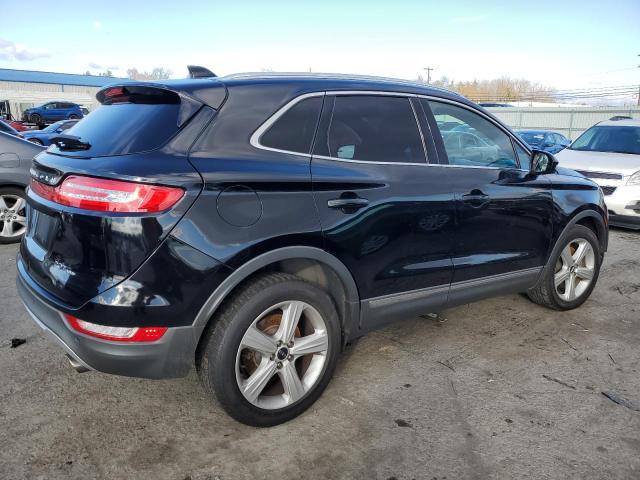 Image 3 of 2017 LINCOLN MKC PREMIERE 2017 with VIN 5LMCJ1D93HUL28423