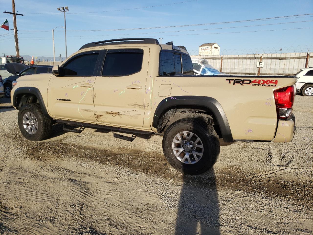 Изображение 2 2016 TOYOTA TACOMA DOUBLE CAB 2016 с VIN 3TMCZ5AN8GM035547
