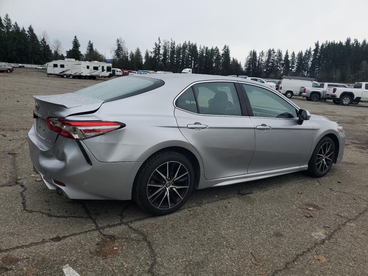 Obraz 3 z 2018 TOYOTA CAMRY L 2018 z VIN 4T1B11HK8JU671746