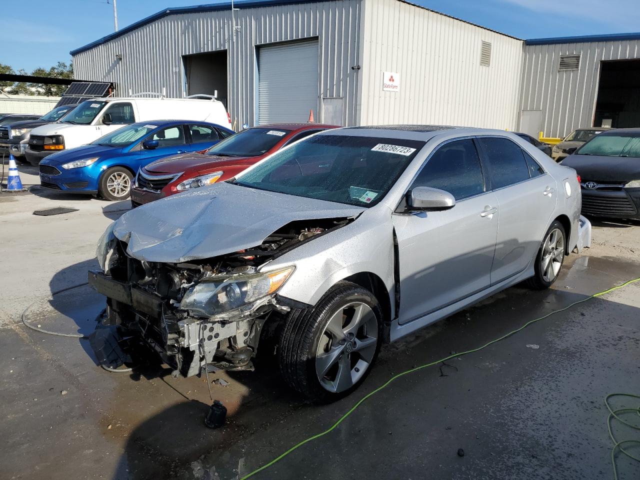 Изображение 1 2012 TOYOTA CAMRY SE 2012 с VIN 4T1BK1FK1CU003631