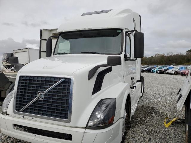 Изображение 2 2017 VOLVO VN VNL 2017 с VIN 4V4NC9EG7HN983334