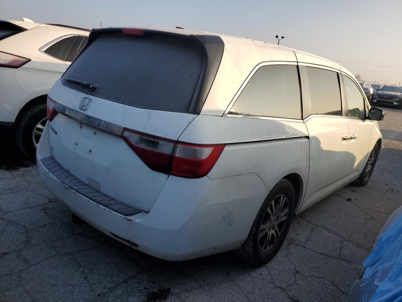 Image 3 of 2011 HONDA ODYSSEY EXL 2011 with VIN 5FNRL5H63BB018792