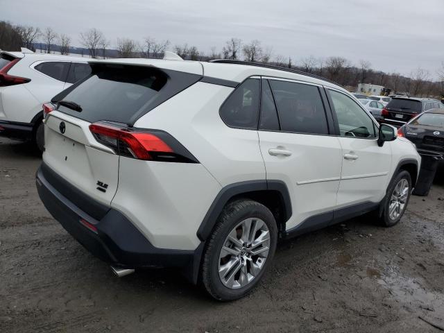 Image 3 of 2021 TOYOTA RAV4 XLE PREMIUM 2021 with VIN JTMA1RFV4MD080412
