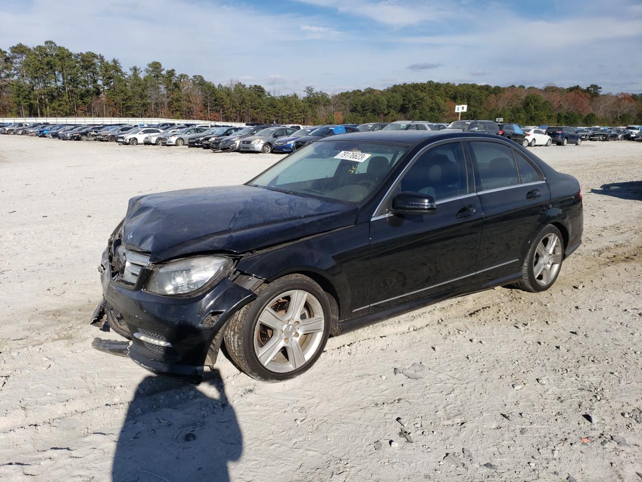 Изображение 1 Mercedes-Benz C 300 2011 с VIN WDDGF5EB3BA475102