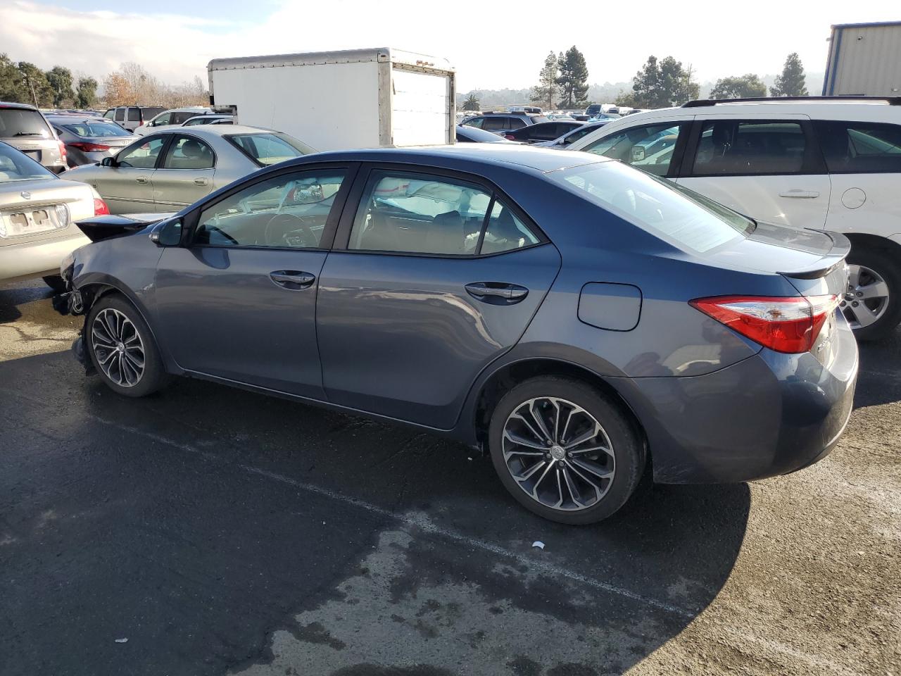 Изображение 2 2016 TOYOTA COROLLA L 2016 с VIN 5YFBURHE9GP463059