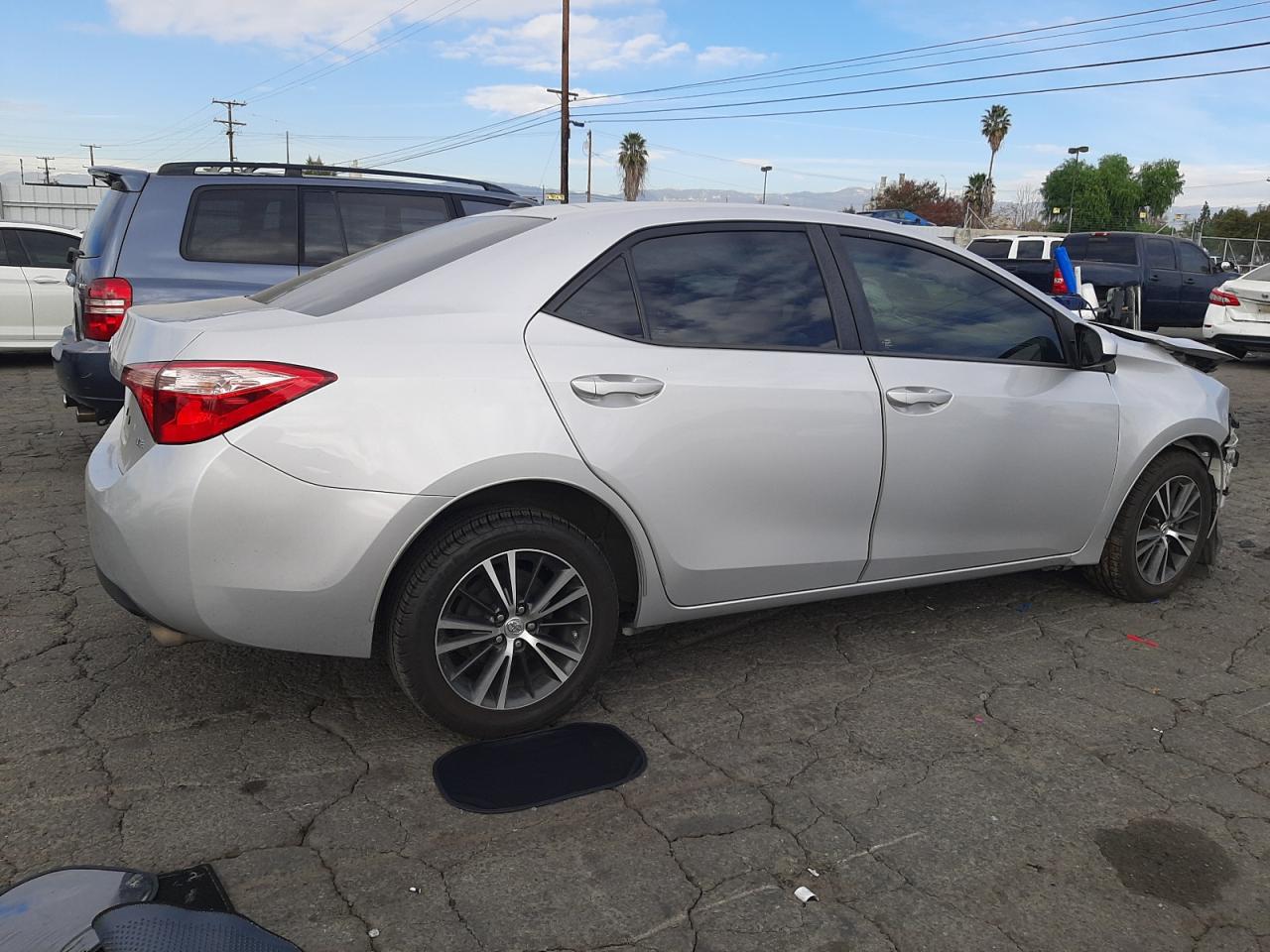 Image 3 of 2017 TOYOTA COROLLA L 2017 with VIN 2T1BURHE9HC756204
