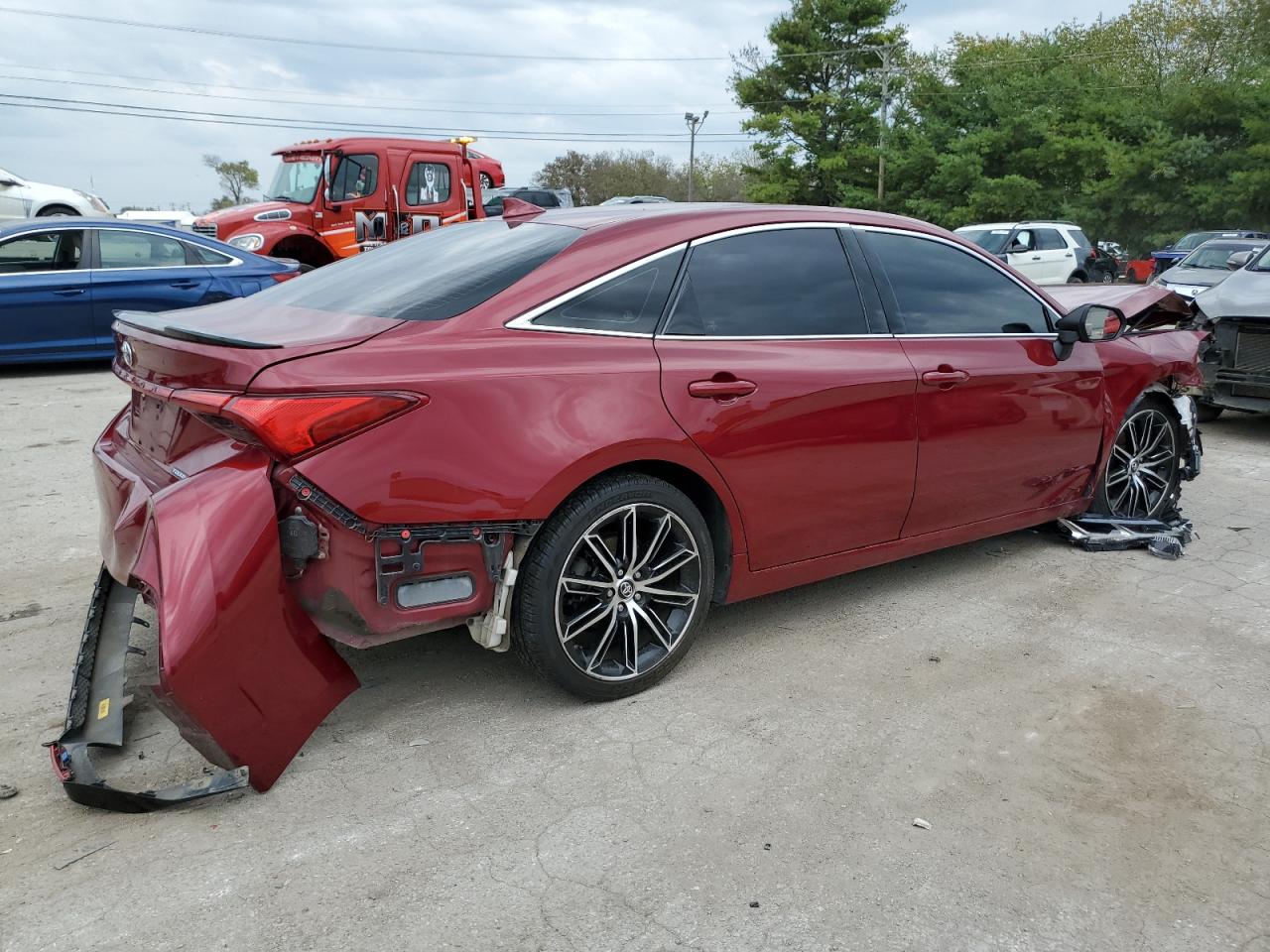 Image 3 of 2019 TOYOTA AVALON XLE 2019 with VIN 4T1BZ1FB1KU005664